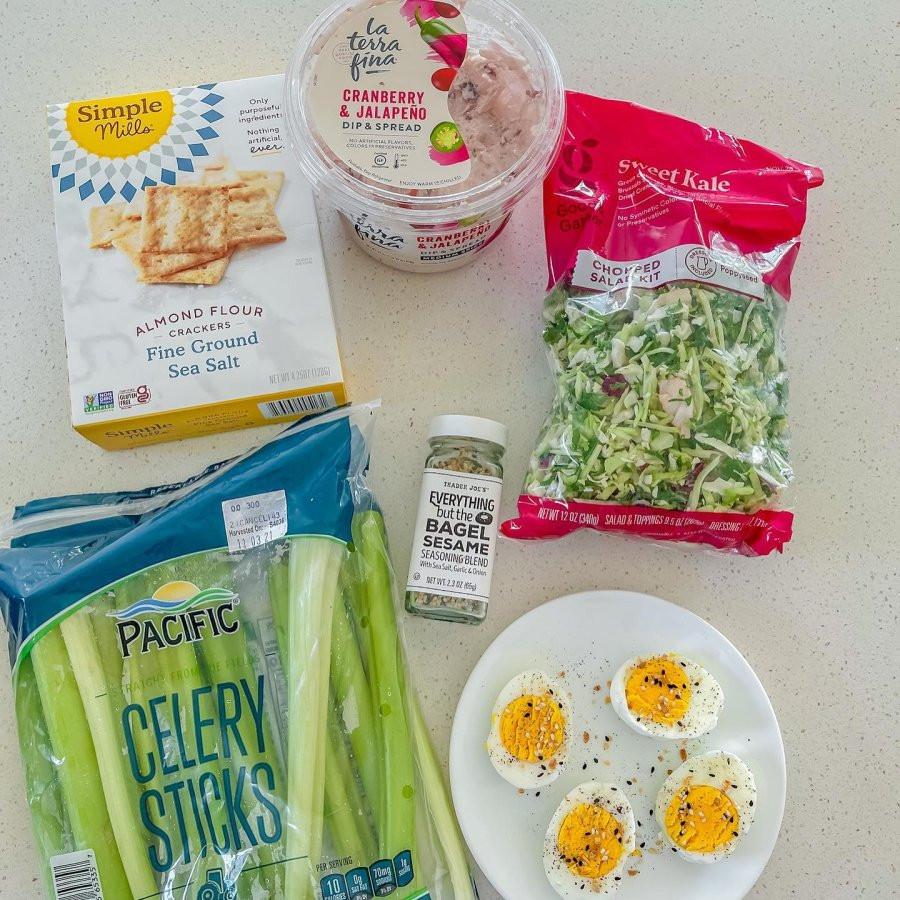 Salad cải xoăn tươi ngon từ Good & Gather, lựa chọn hoàn hảo cho bữa ăn lành mạnh