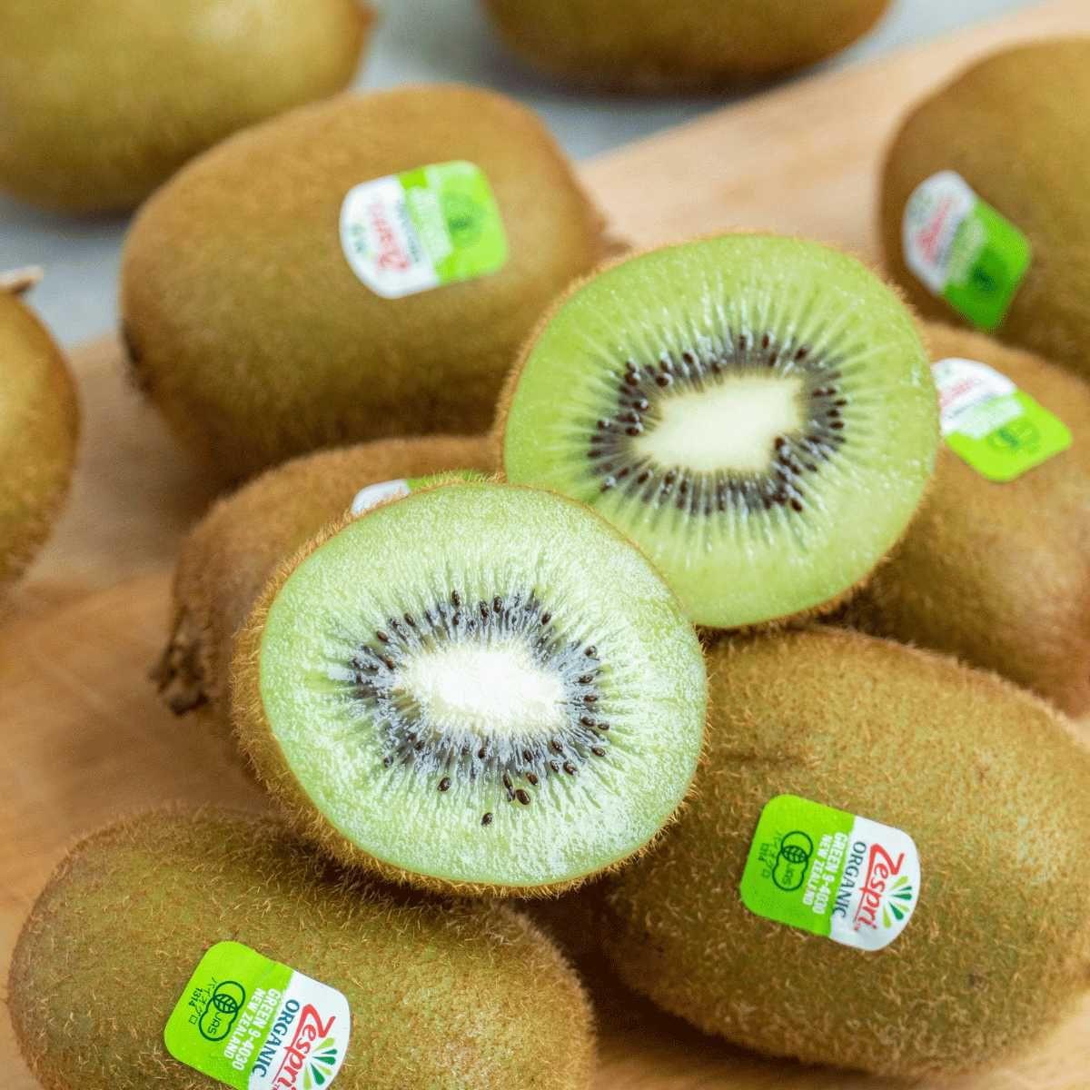 Kiwi xanh hữu cơ chất lượng cao nhập khẩu trực tiếp từ New Zealand